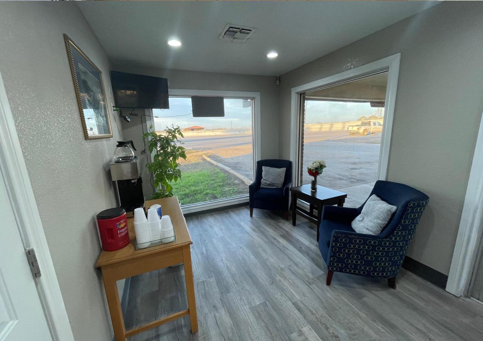 Regency Inn Hondo Dış mekan fotoğraf